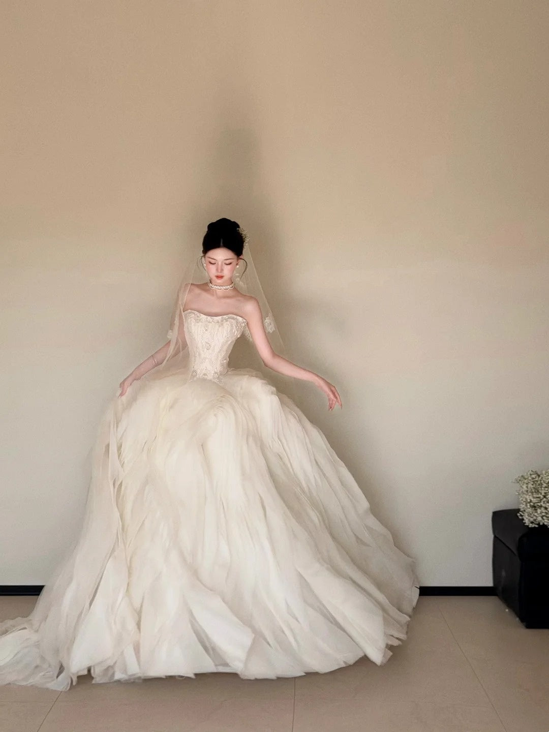 Romantic A-Line Ruffled Wedding Dress Ideas Strapless Sequins Bridal Gowns CY0023