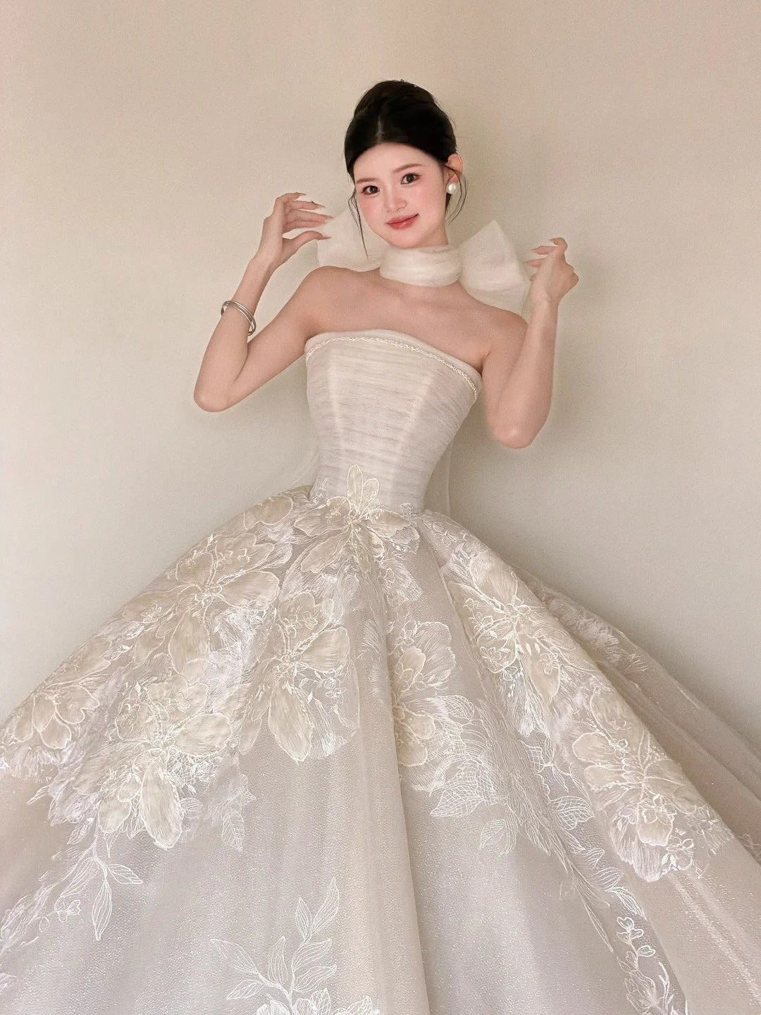 Glamorous A-Line Ivory Wedding Dress Ideas Strapless Appliques Bridal Gowns CY0029