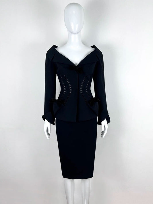 Trendy Cutout Sheath Black Homecoming Dress V Neck Long Sleeve Short Dress CY0037