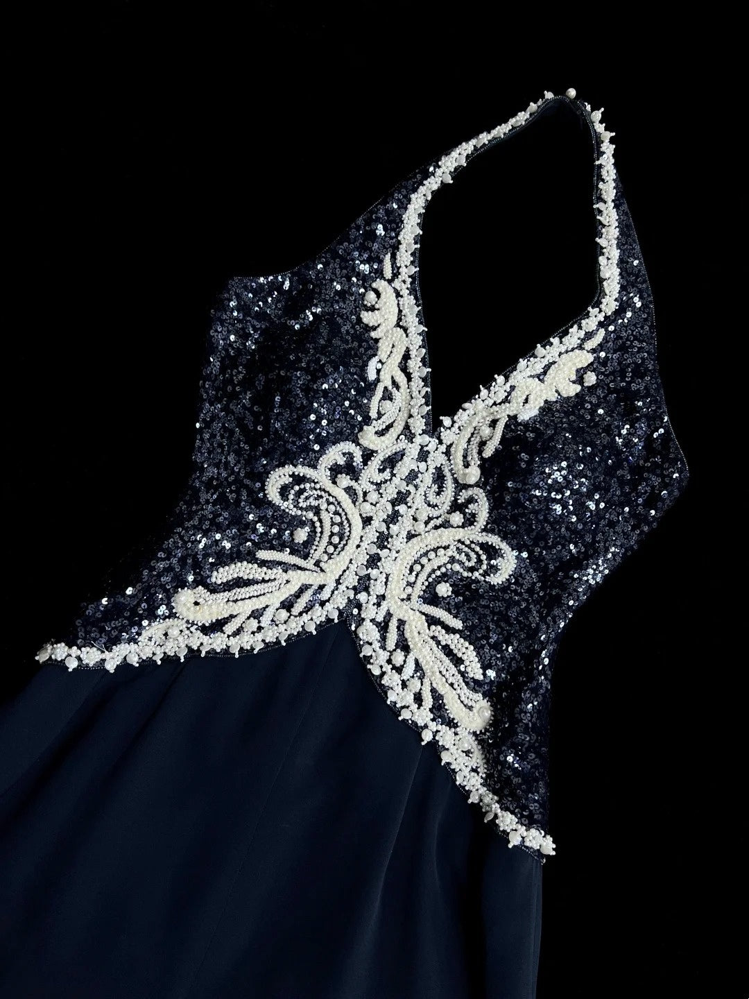 Pretty Halter Neck Navy Blue Prom Dress Appliques Sequins Sheath Evening Dress CY0042