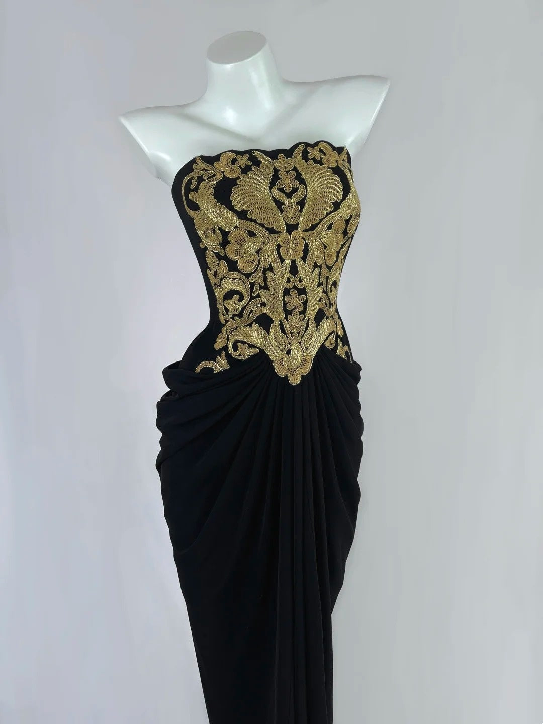 Fancy Strapless Black Prom Dress Ruched Appliques Sheath Evening Dress CY0043