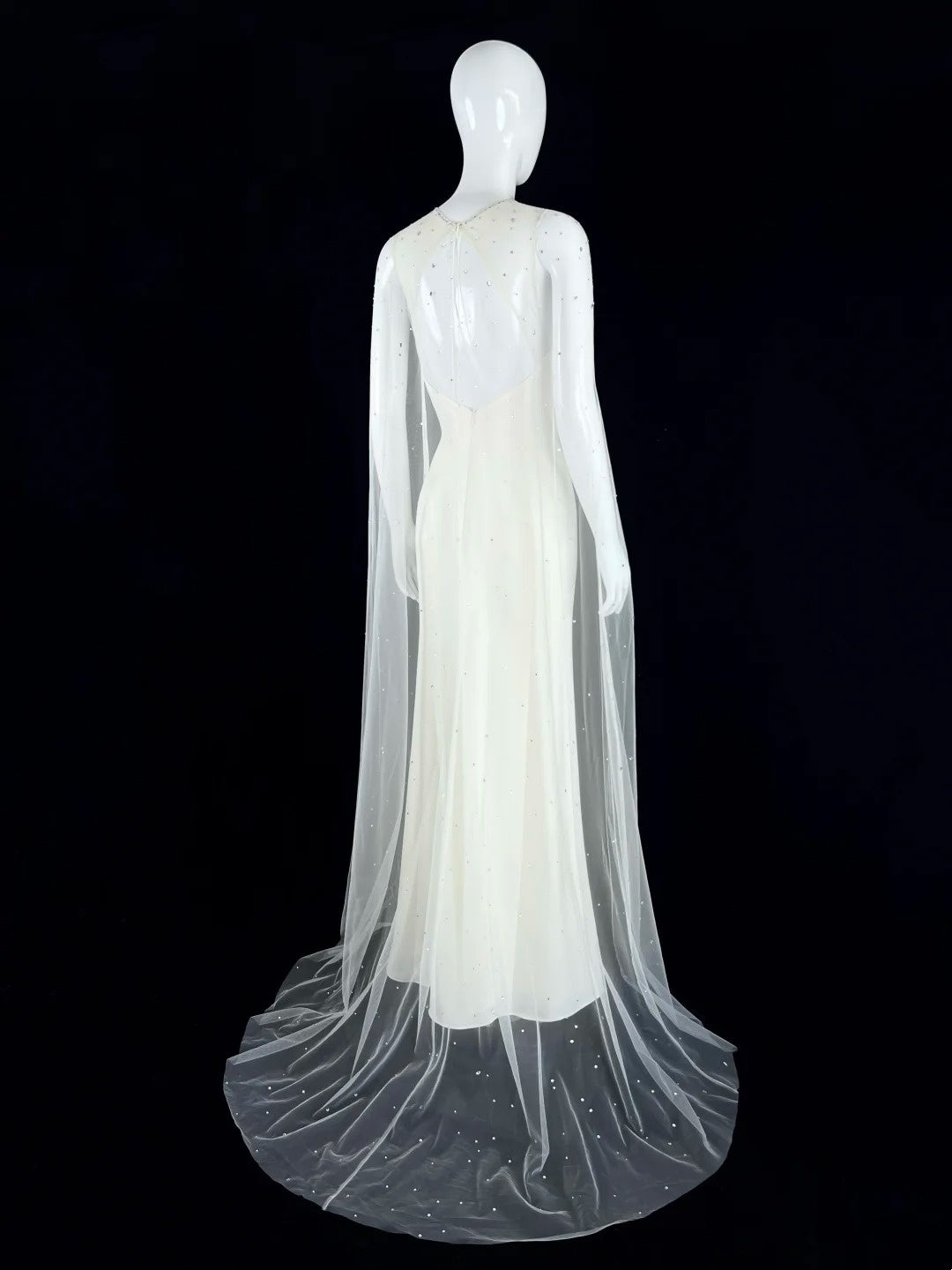 Glam V Neck Beaded Wedding Dress Tulle Long Sleeves Mermaid Bridal Gowns CY0070