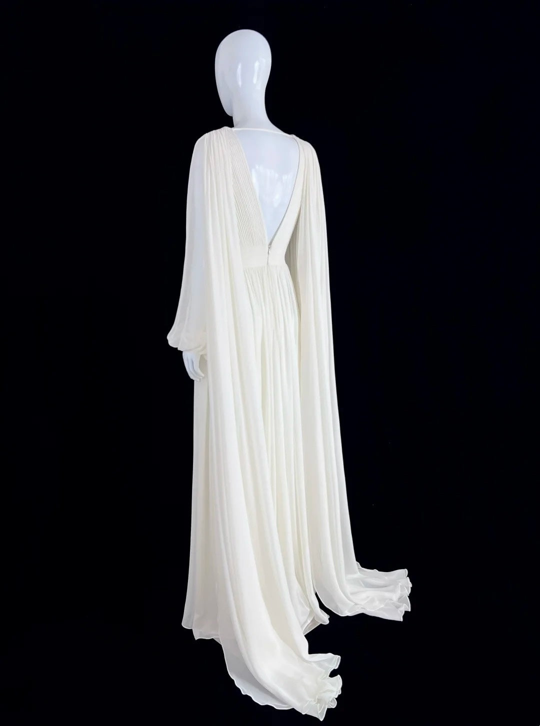 Wonderful V Neck Ivory Wedding Dress Long Sleeve A-Line Bridal Gowns CY0076