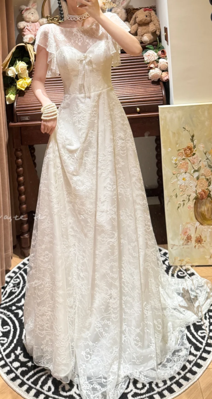 White Lace Classy Wedding Dress With Short Sleeves Retro A Line Prom Gowns    cg26310