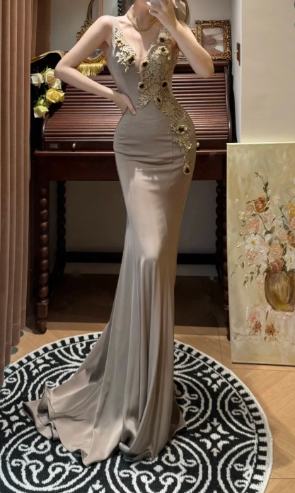 V Neck Mermaid Prom Party Dress With Flowers ，Classy Evening Dress  cg26307