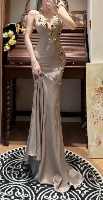 V Neck Mermaid Prom Party Dress With Flowers ，Classy Evening Dress  cg26307
