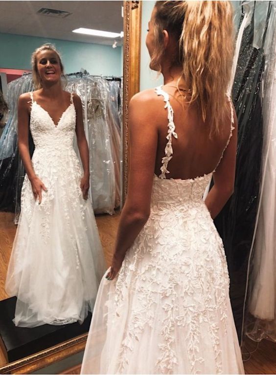 Cute V Neck White Prom Dress with Appliques   cg11374