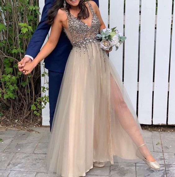 Charming Prom Dress,Tulle Prom Dress,V-Neck Prom Dresses,Beading Prom Dress   cg12593