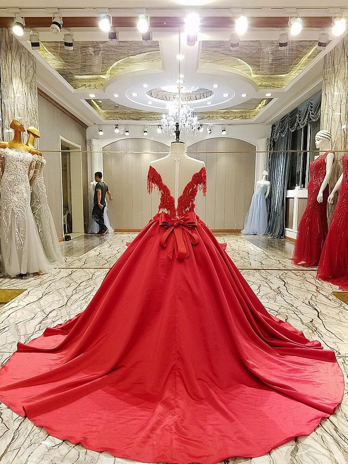 New High-end Luxury Satin Evening Dress Bride Married Red Lace Flower with Beading Sweep Train Long Prom Party Gowns   cg16313