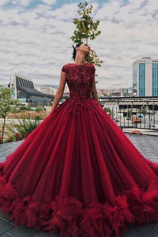 Luxury Burgundy Ball Gown Scoop Neck Beaded Prom Dresses   cg17448