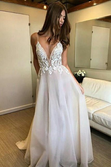 Deep V-neck Spaghetti Straps Lace Appliqued Beach Wedding Dress,Sexy Prom Dresses cg399